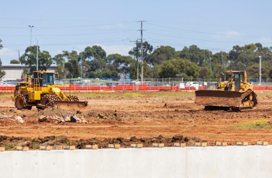 Photo Tractor showroom